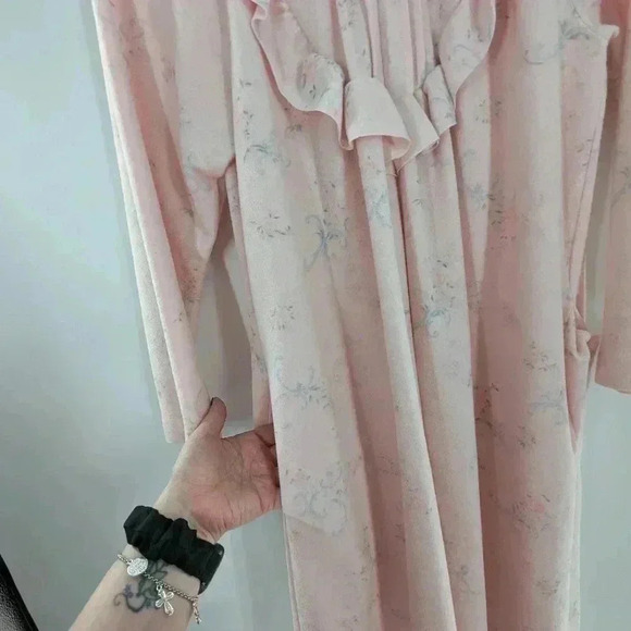 Shadow Line VTG Women's Light Pink Floral Size XS Long Sleeve Long Nightgown - Picture 5 of 8